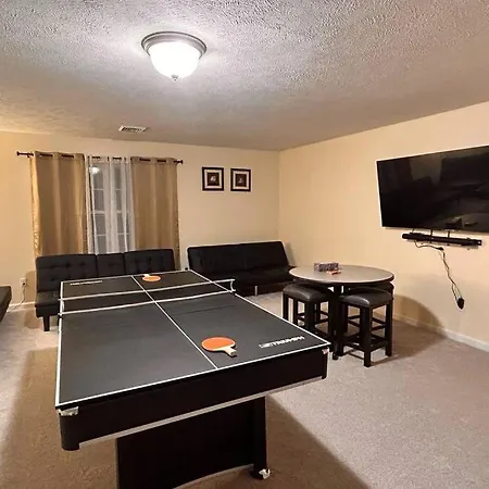 Modern 5 Bedroom Pocono House - Jacuzzi - Gameroom - Near Lake - Golf Couse Tobyhanna Exterior photo